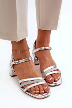 Buty Sergio Leone Sandały Na Obcasie*Sandały Damskie Na Niskim Obcasie Z Eko Skóry Sergio Leone SK046 Srebrne Srebrny