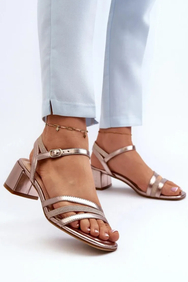 Buty Sergio Leone Sandały Damskie Na Niskim Obcasie Z Eko Skóry Sergio Leone SK046 Różowe Złoto Złoty