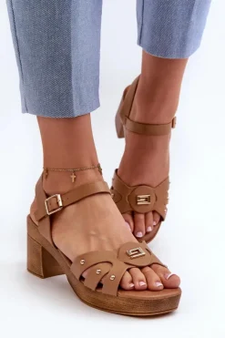 New Evento Sandały Damskie Na Obcasie Z Eko Skóry Brązowe Assames Brązowy