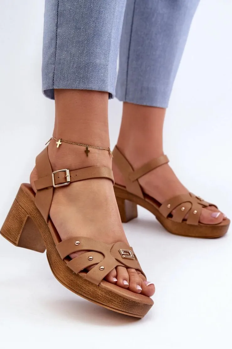 New Evento Sandały Damskie Na Obcasie Z Eko Skóry Brązowe Assames Brązowy