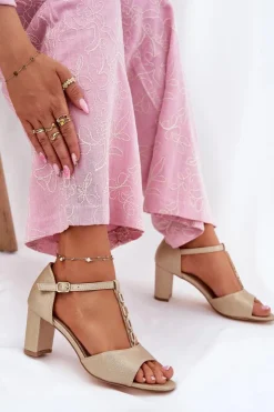 Damskie Evento Sandały Damskie Na Słupku Z Ozdobnym Paskiem Eko Skóra Złote Triavera