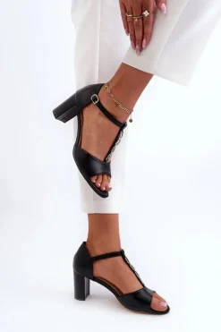 Evento Sandały Damskie Na Słupku Z Ozdobnym Paskiem Eko Skóra Czarne Triavera Czarny