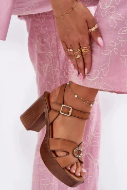 Damskie Evento Sandały Damskie Na Słupku Ze Złotą Ozdobą Camel Nusorilis