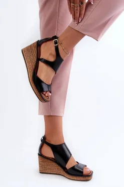 Discount Maciejka Sandały Damskie Skórzane Na Koturnie 06657-01 Czarne