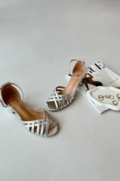 Boto Sandały Damskie Z Eko Skóry Na Niskim Obcasie Srebrne Monsha