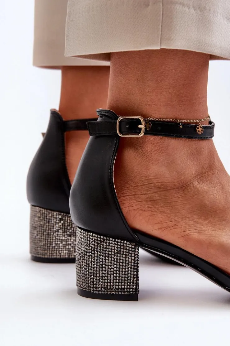 Damskie Boto Sandały Damskie Z Eko Skóry Na Zdobionym Obcasie Czarne Wiatalia