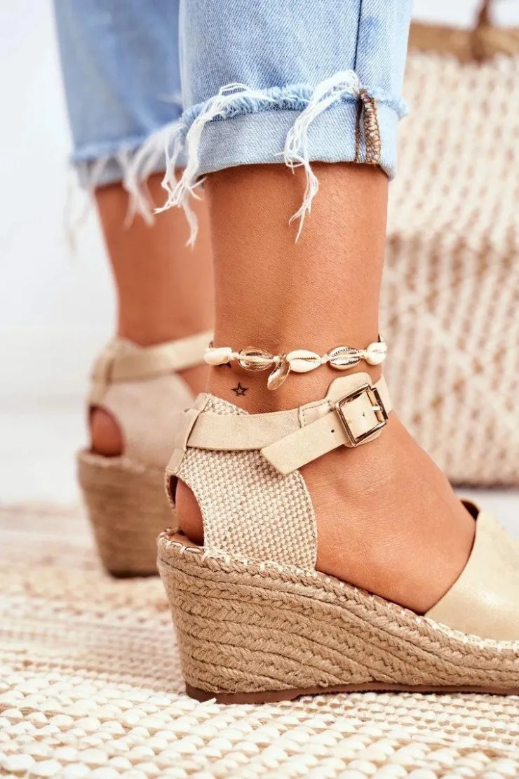 Damskie Evento Sandały Na Plecionej Koturnie Złote Maritta