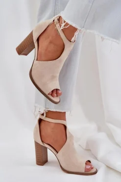 Damskie Boto Sandały Na Słupku Z Eko Zamszu Jasnobeżowe Lanadriena