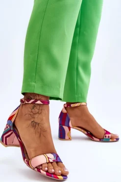 Boto Satynowe Sandały Na Niskim Obcasie We Wzory Fioletowo-Różowe Quincy