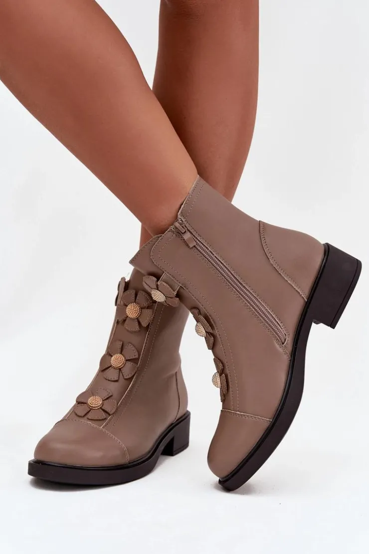 Outlet Boto Skórzane Botki Damskie Z Ozdobnymi Kwiatkami Ocieplane Beżowe Belverine Beżowy