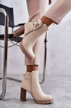 Hot Boto Skórzane Botki Na Obcasie Z Ozdobnym Zamkiem Beżowe Rosita