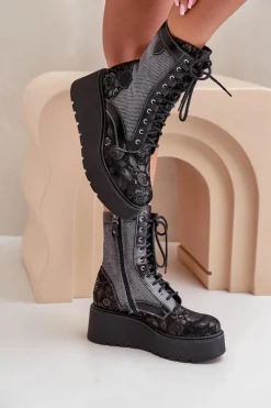 Damskie Maciejka Skórzane Botki Na Platformie I Koturnie Z Wzorzystą Cholewką 06720-01 Czarne