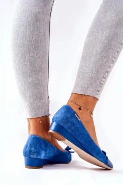 Outlet Monnari Skórzane Czółenka Na Koturnie 0590-M12 Niebieskie