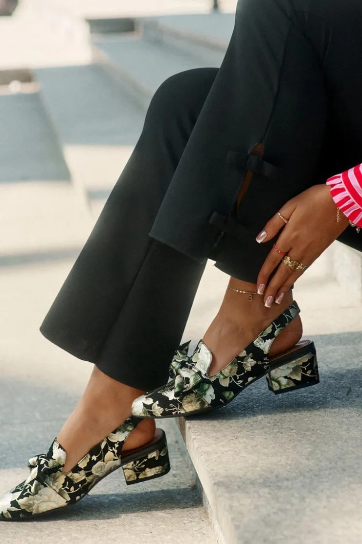 Damskie Maciejka Skórzane Czółenka W Kwiaty Z Kokardą N6539-44 Czarne