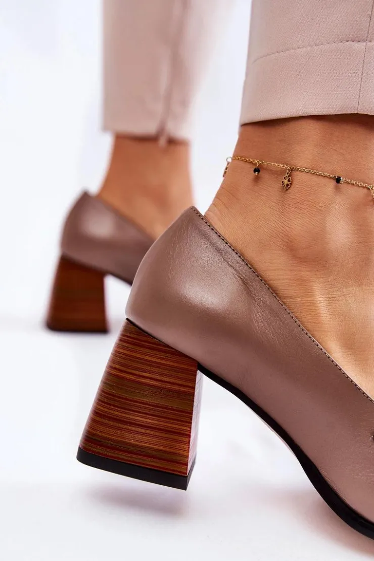 Laura Messi Skórzane Czółenka Z Łańcuchem 2514 Beżowe