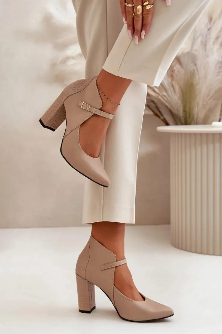 Outlet Laura Messi Skórzane Czółenka Z Noskami W Szpic Na Słupku Beżowe 2832