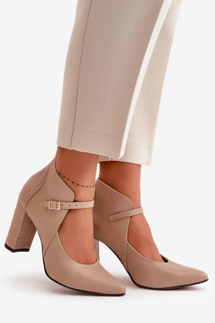 Outlet Laura Messi Skórzane Czółenka Z Noskami W Szpic Na Słupku Beżowe 2832