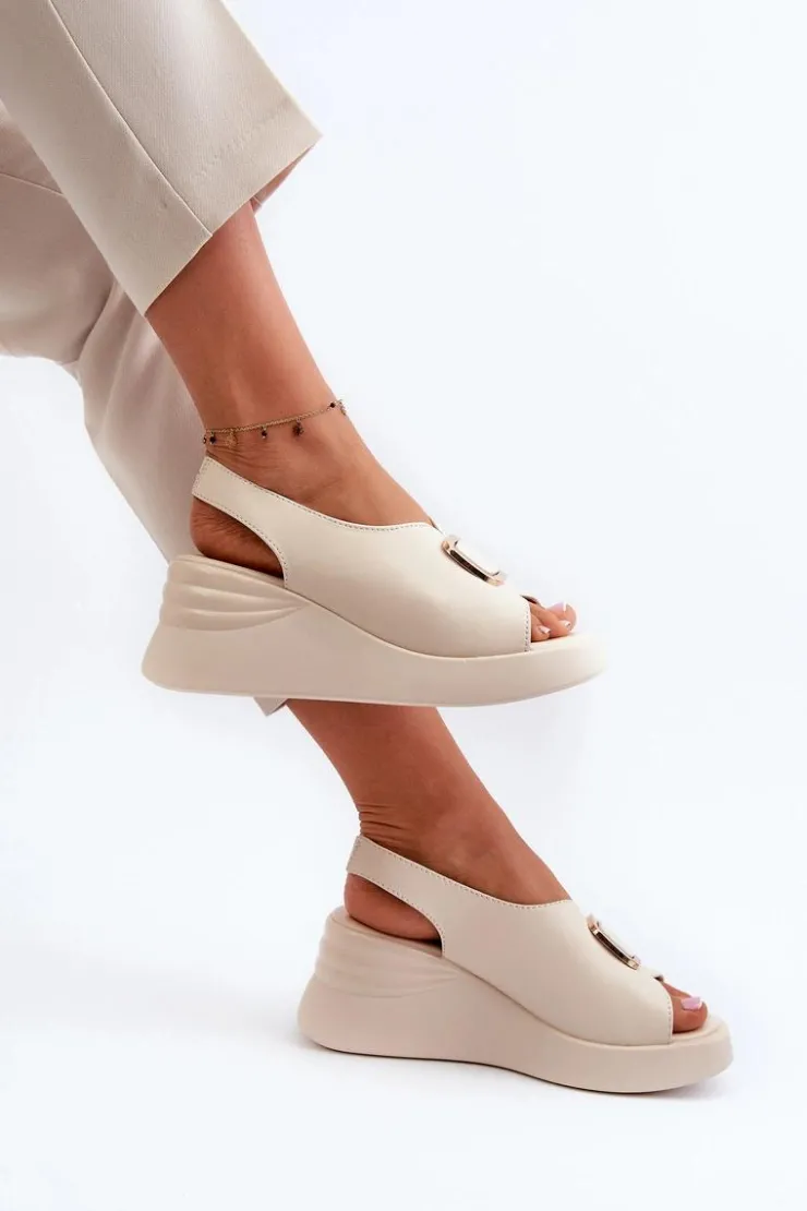 Damskie Evento Skórzane Damskie Sandały Na Koturnie Z Ozdobą Beżowe Salvania