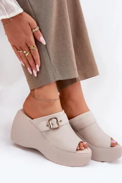 Damskie Damskie buty S.Barski Skórzane Klapki Damskie Na Platformie I Koturnie Z Klamrą S.Barski LR51-542 Beżowe