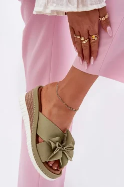 Damskie Artiker Skórzane Klapki Damskie Na Koturnie Z Ozdobnym Kwiatem 52C0503 Zielone