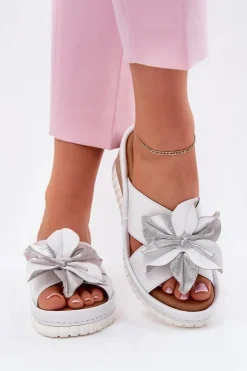 Artiker Klapki Na Koturnie|Klapki Damskie Klasyczne*Skórzane Klapki Damskie Na Koturnie Z Ozdobnym Kwiatem 54C0538 Biało-Srebrne Srebrny