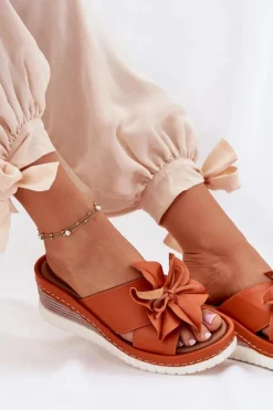 Artiker Skórzane Klapki Damskie Na Koturnie Z Ozdobnym Kwiatem 52C0505 Pomarańczowe Pomarańczowy