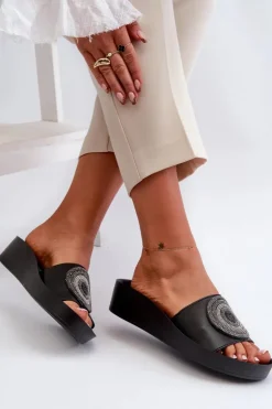 New Damskie buty S.Barski Skórzane Klapki Damskie Z Ozdobą S.Barski KV27-019 Czarne