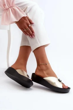 Damskie buty S.Barski Klapki Na Koturnie|Klapki Damskie Klasyczne*Skórzane Klapki Damskie Z Ozdobą Złote S.Barski KV27-027