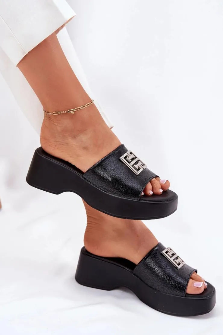 Buty damskie Vinceza Klapki Na Koturnie|Klapki Na Platformie*Skórzane Klapki Damskie Z Ozdobą Vinceza 79526 Czarne Czarny