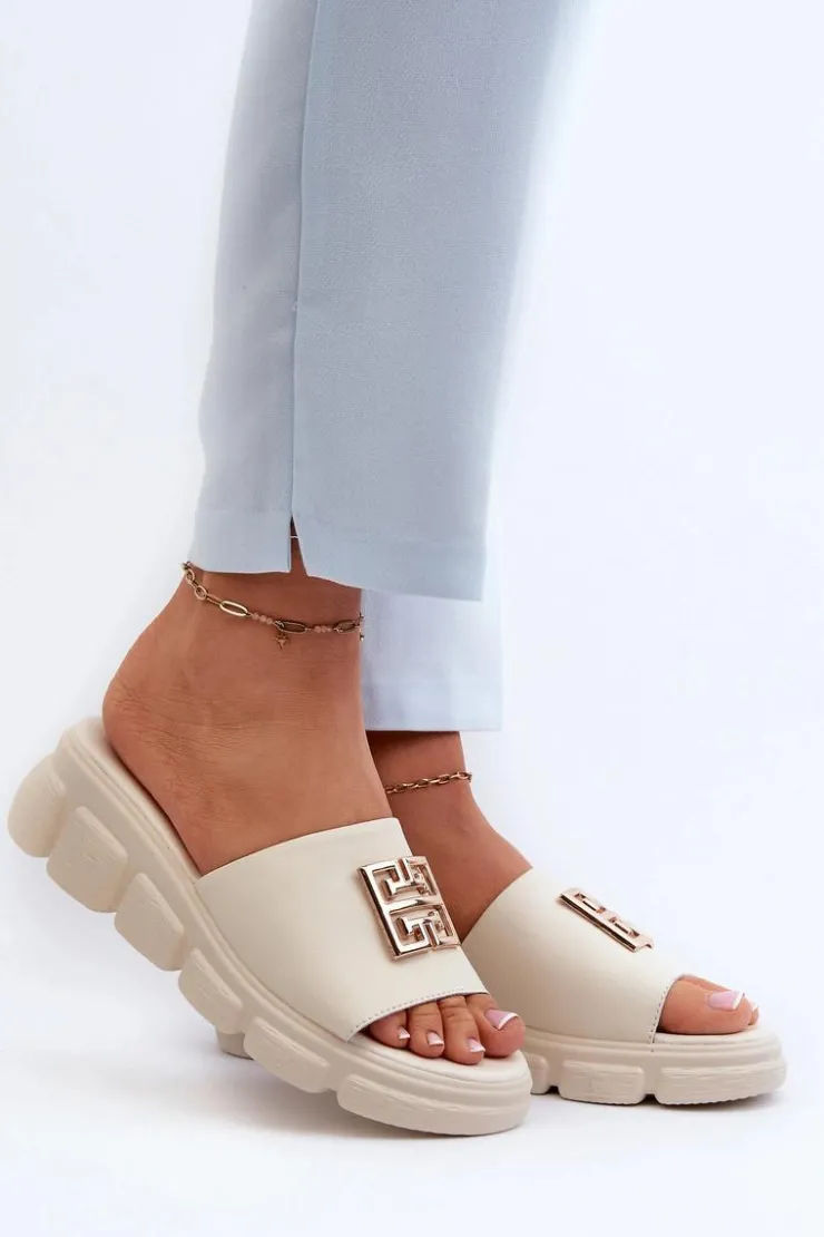 Damskie Buty damskie Vinceza Skórzane Klapki Damskie Ze Złotą Ozdobą Na Koturnie Vinceza 41444 Beżowe