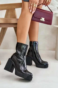 Damskie buty S.Barski Skórzane Lakierowane Botki Damskie Na Masywnym Słupku Ocieplane D&A CR42-189 Czarne