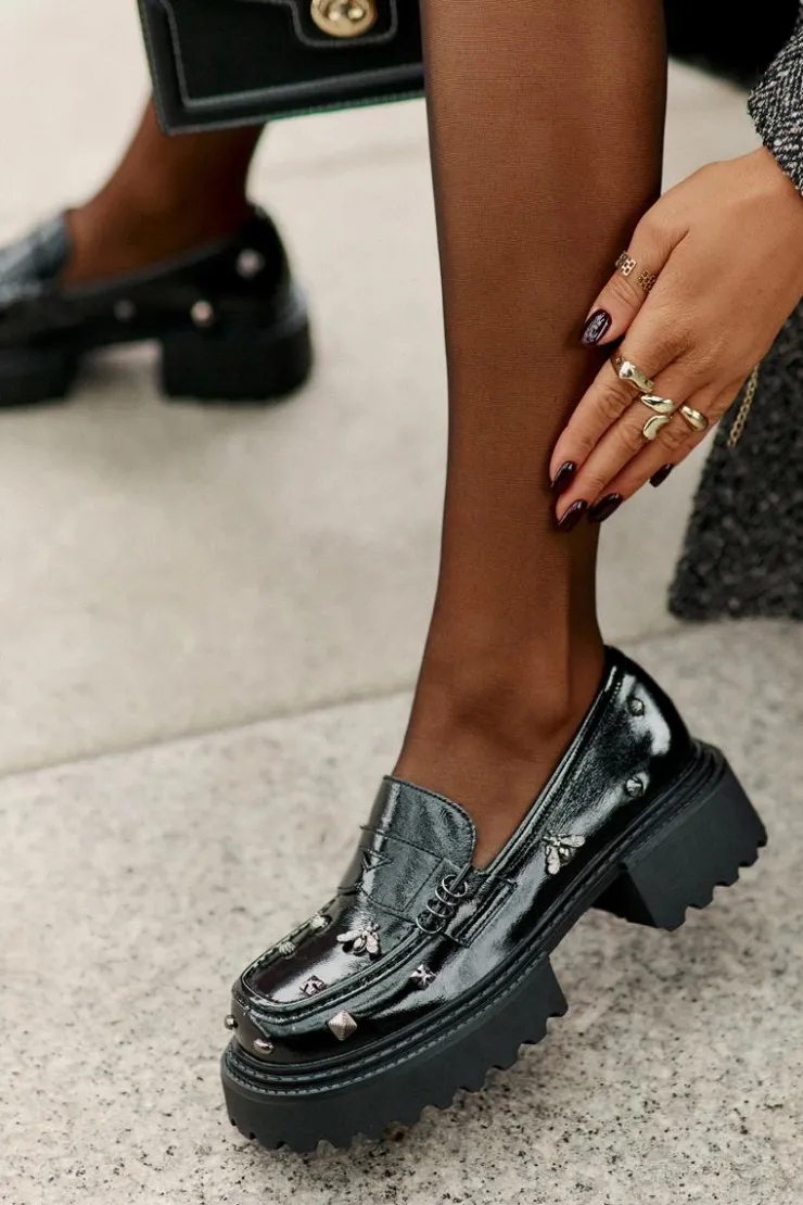 Damskie Damskie buty S.Barski Skórzane Lakierowane Półbuty Damskie Z Ozdobami D&A MR880-103 Czarne