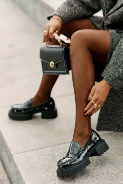 Damskie Damskie buty S.Barski Skórzane Lakierowane Półbuty Damskie Z Ozdobami D&A MR880-103 Czarne