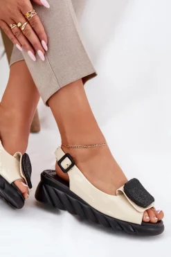 Damskie Artiker Skórzane Lakierowane Sandały Damskie Na Koturnie z Ozdobą 56C1567 Beżowe