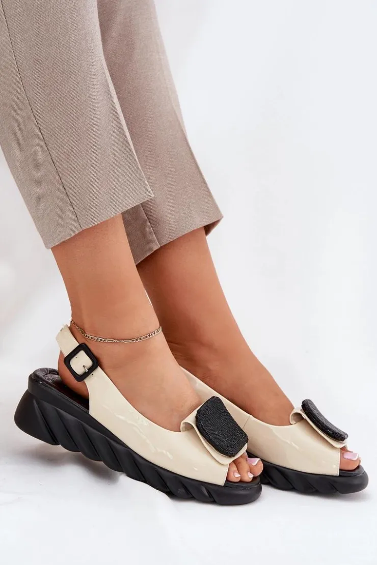 Damskie Artiker Skórzane Lakierowane Sandały Damskie Na Koturnie z Ozdobą 56C1567 Beżowe