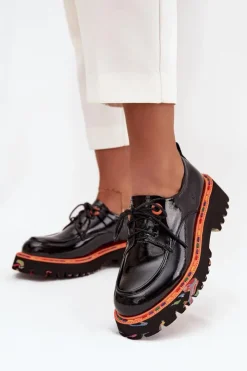 Best Artiker Skórzane Półbuty Damskie Lakierowane 57C0176 Czarne