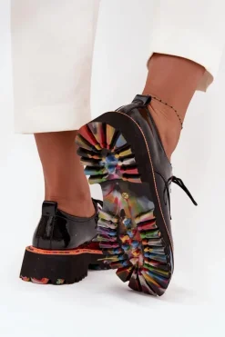 Best Artiker Skórzane Półbuty Damskie Lakierowane 57C0176 Czarne