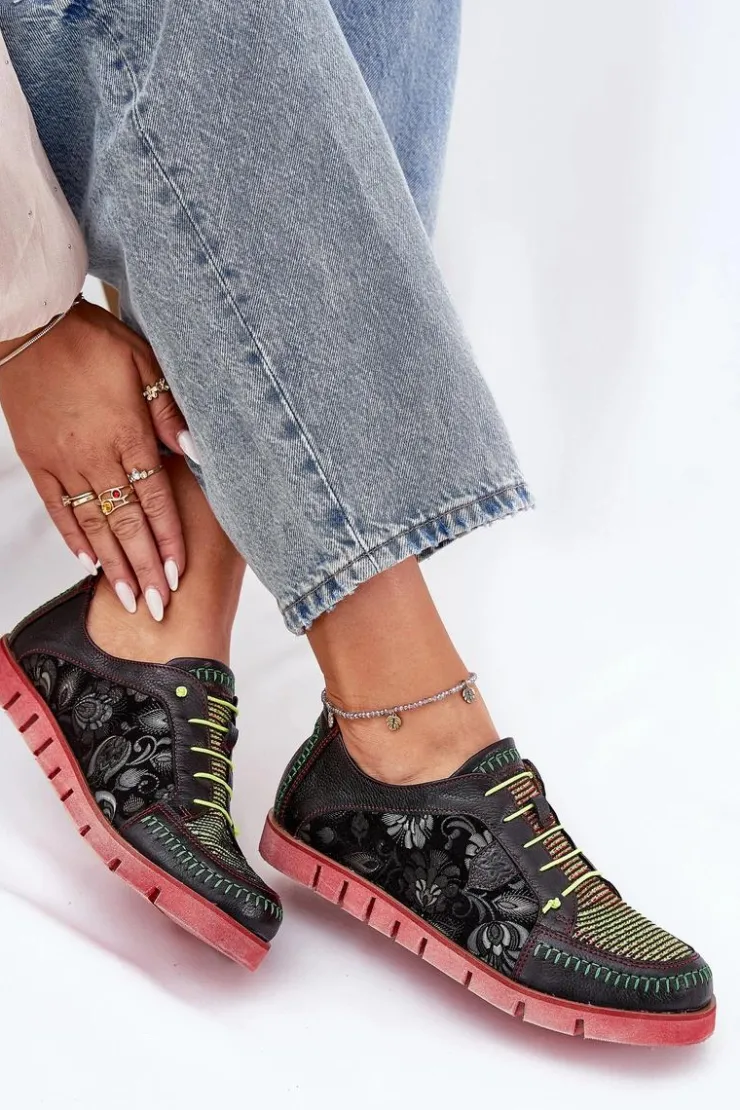 Maciejka Skórzane Półbuty Damskie Wzorzyste 06784-20 Czarne Czarny