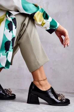 Hot Boto Skórzane Półbuty Gładkie Z Jasną Ozdobą Czarne Delaver