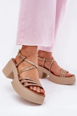 Outlet Maciejka Skórzane Sandały Damskie 06990-25 Złote Złoty