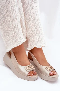 Damskie Damskie buty S.Barski Skórzane Sandały Damskie Na Koturnie Z Ozdobnym Detalem S.Barski LR51-593 Złote