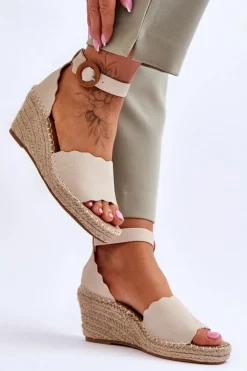 Discount Evento Skórzane Sandały Na Koturnie Comfort Shoe Beżowe Verola