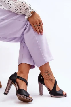 Outlet Maciejka Skórzane Sandały Na Obcasie Wsuwane 06083-01 Czarne