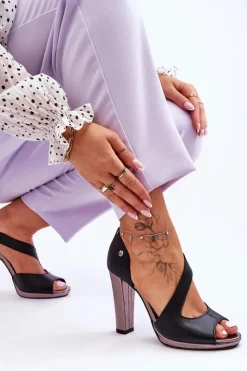 Outlet Maciejka Skórzane Sandały Na Obcasie Wsuwane 06083-01 Czarne