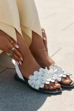 Clearance Zazoo Skórzane Sandały Na Płaskim Obcasie 40425 Białe Biały