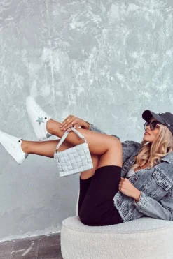 Outlet Big Star Shoes Skórzane Tenisówki Gwiazda Big Star JJ274240 Białe