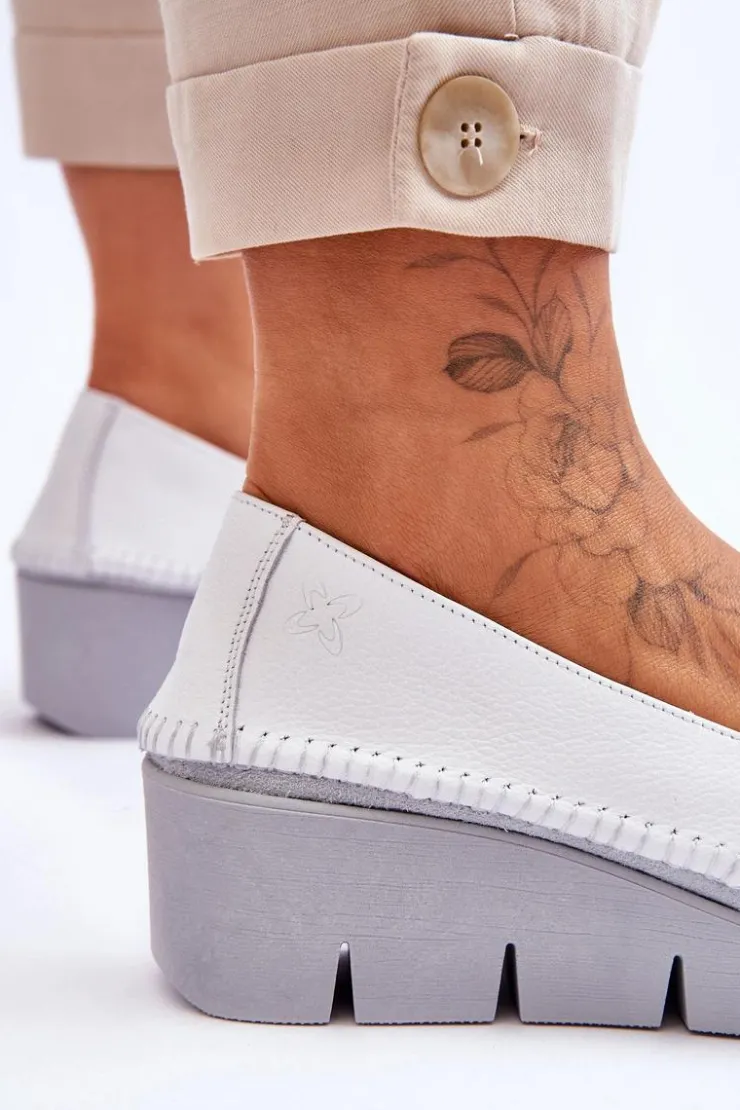 Damskie Maciejka Skórzane Tenisówki Na Koturnie 5814A-11 Biało-Czarne