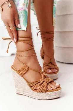 Best Boto Wiązane Sandały Na Koturnie Z Plecionką Camel Run The World