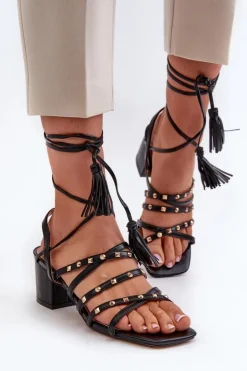 Damskie Evento Wiązane Sandały Na Niskim Obcasie Ozdobione Ćwiekami Czarne Chrisele
