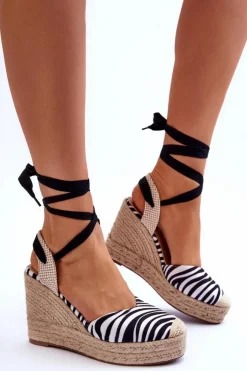 Boto Wiązane Sandały Na Wysokim Koturnie Czarno-Białe Lendy